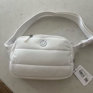 NWT Lululemon Lage Wunder Puff